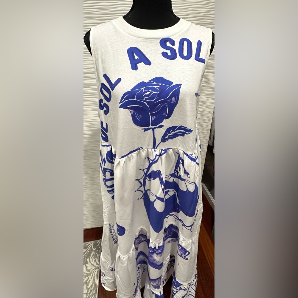 NWT Farm Rio Blue Maxi Dress - White Rainha Das Aguas T Shirt Maxi Dress - Picture 12 of 16